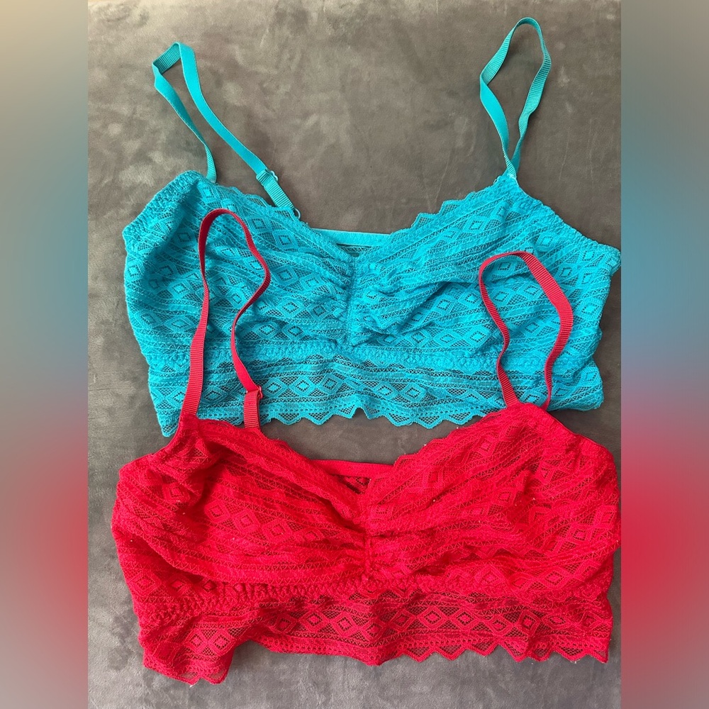 2 Victoria’s Secret PINK Bralettes